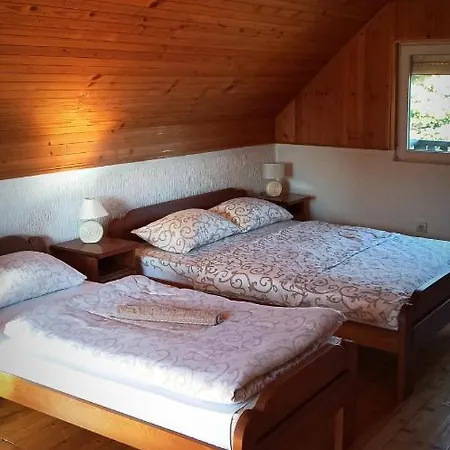 度假居 Pahulja Tara *